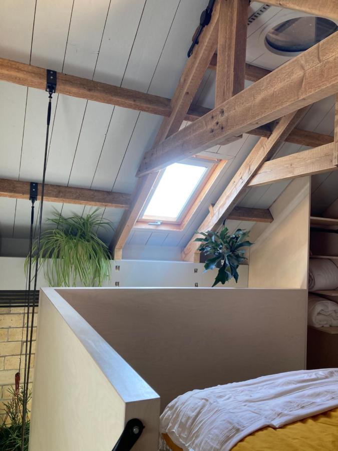Tiny House Van Hoogspanning Naar Ontspanning Wirdum Luaran gambar